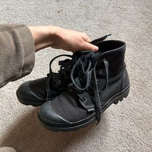 Palladium Pampa Hi (black) 38eur / USA 7